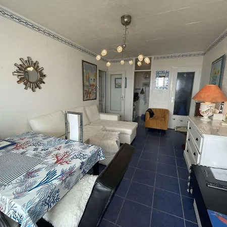 2 Pieces, 4 Couchages, Balcon, Parking Prive, Proche - Fr-1-224c-274 Apartment